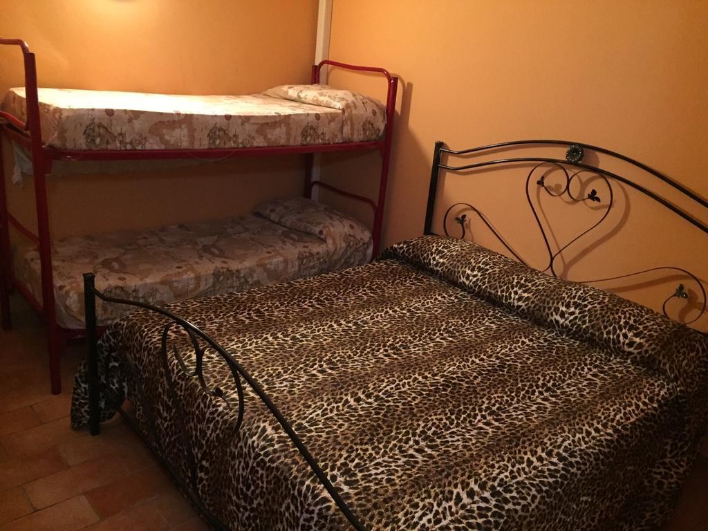 Il Casello Hotel Paola Kamer foto